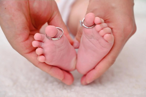 四川孕妇肚子隐隐作痛